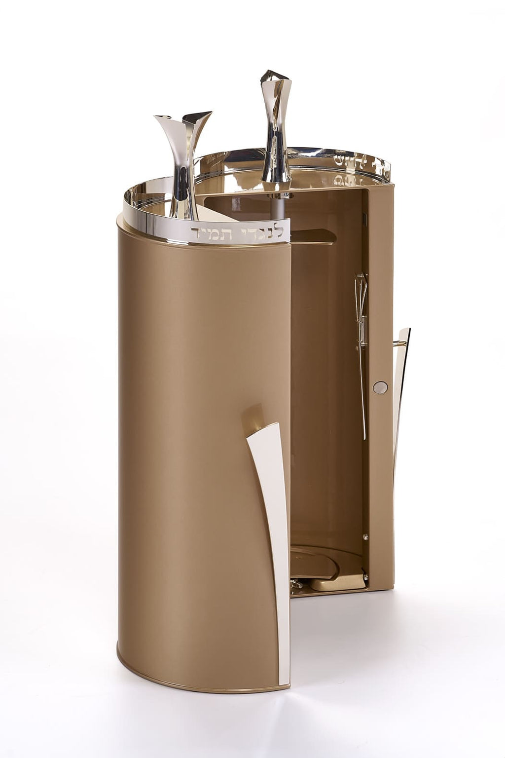 NOA TORAH CASE